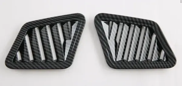Aplique da Tampa de Ventilação Superior Mitsubishi Triton 2024+