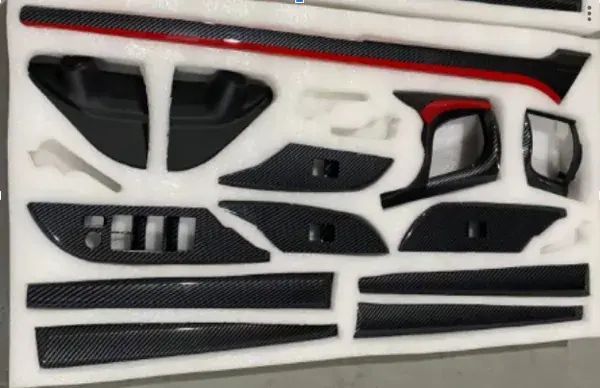 Kit de Apliques Internos Toyota Hilux 2016 a 2023